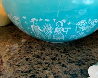 #230 Pyrex Amish Butter Print #442, 443,444 - Set of 3 $50.00