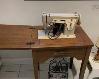 #115 Singer Metal Sewing Machine Model 237 in Cabinet $50.00