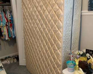 #71 Full Size Mattress/Boxsprings - Serta $75.00