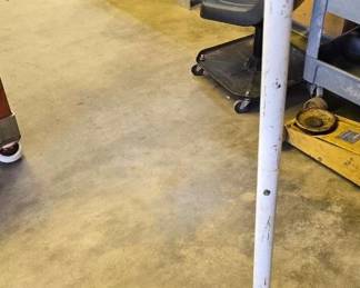 BK140Sears Two Ton hydraulic floor jack
