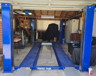 BK133VLifts Unlimited Perfect park 7000 car lift