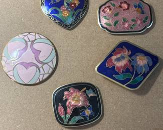 Scarf clips