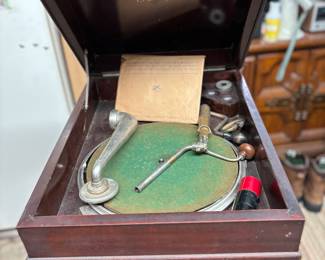 grafonola, does not work but could possibly be fixed