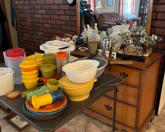 tupperware, dresser, Asian ceramics