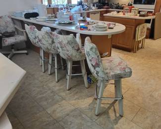 SWIVEL BAR STOOLS