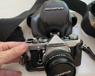 VINTAGE OLYMPUS FILM CAMERA