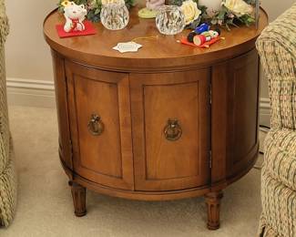 DRUM STYLE LAMP TABLE