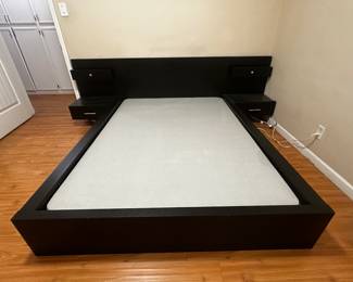 Full-size platform bed $30