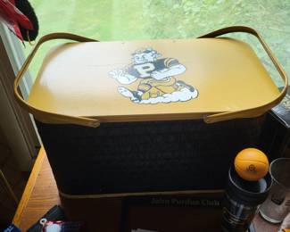 REDMON PURDUE PICNIC BASKET