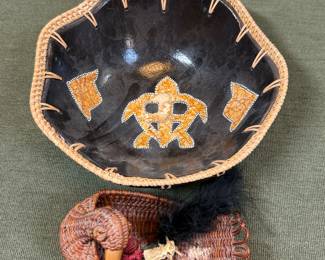 Embellished ceramic
Bowl