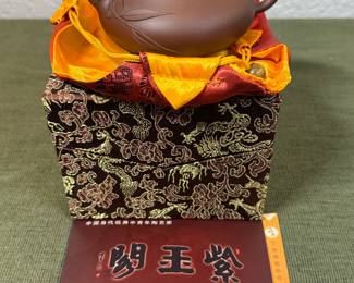 Collectible Chinese teapots