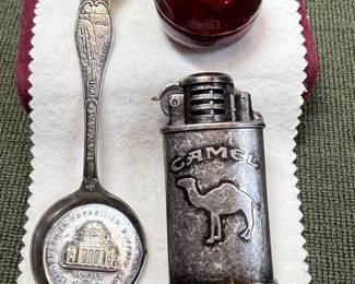 Camel
Lighter