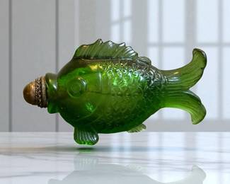 Glass snuff bottle