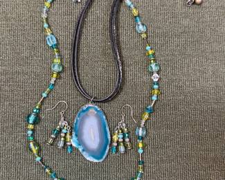 Stone slab pendant necklace
