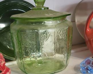 ANTIQUE DEPPRESSION GLASS COOKIE/ BISCUIT JAR