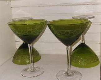 GAZEBO GREEN  HAND BLOWN GLASSES