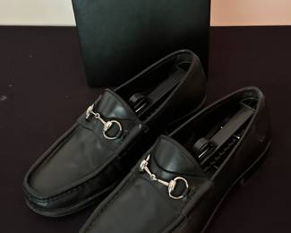 Gucci Shoes Size 8