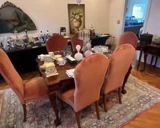 Fine smaller dining suite
