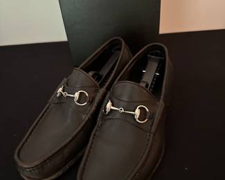 Gucci Shoes Size 8