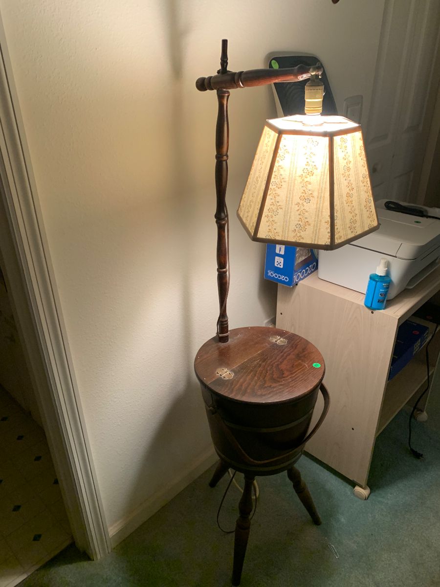 Vintage barrel table lamp