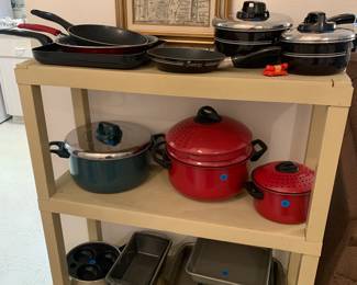 Cookware and bakeware