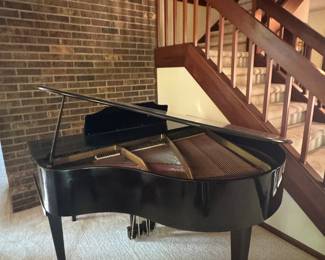 Photo 1 of 5
La Petite By Kimball Piano