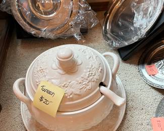 assorted serving pieces