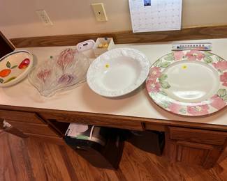 platters, serving bowls