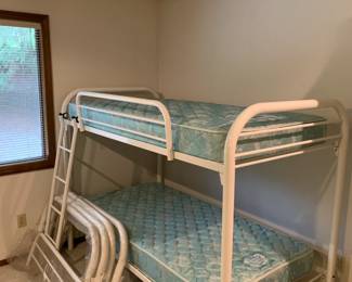 twin metal bunk beds that convert to individual beds