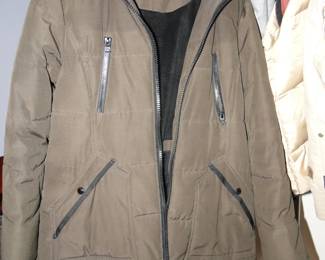 Guess outerwear, women's large