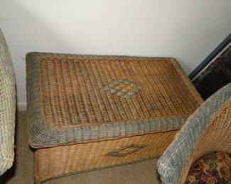 Wicker table