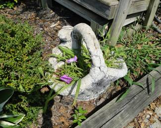 Cement pot