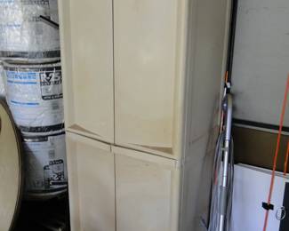 Yup the cabinet is for sale too
