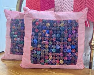 Guest Bed 1
- Handsewn Pink zippered pillow with Micro Yo-Yo Circle art panes.