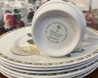 In the Kitchen-
Queens Bone China
Hookers Fruit
Salad plates, Footed Mugs, Sandwich Tray