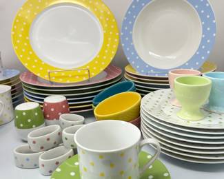 New Loveramics Colorful Polka Dot Dinnerware Set – Service for 8