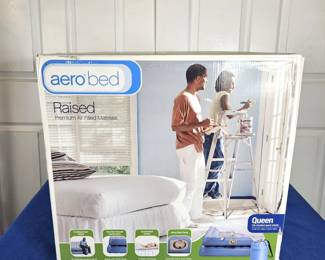 NEW IN BOX Aero Bed Queen Size Inflatable Mattress - Nice!