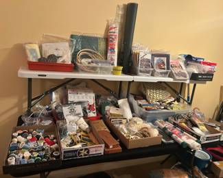 Lots of sewing notions 