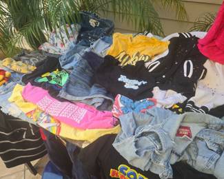 Vintage , new and super cool clothes by piece or fill a bag. Good vibes