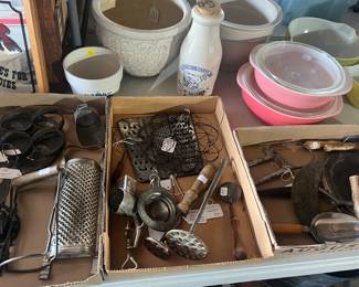 Pyrex, Primitive kitchen items
