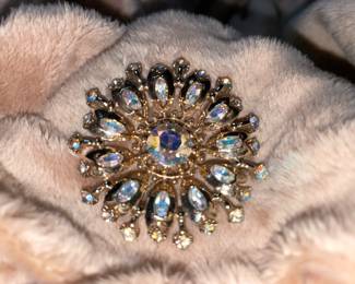 Vintage Starburst Broach by DeLizza & Elster Champagne Colored Light Aurora Borealis Coating   $115
