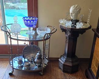 Stunning antique carved mirror top table, vintage bar cart