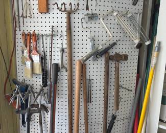 Tools, yard working tools