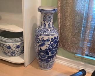 Chinese Qinghua pottery and vases