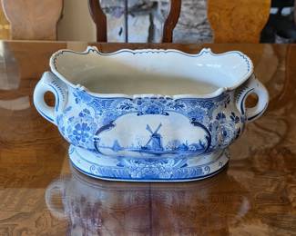 Royal Delft Jardiniere