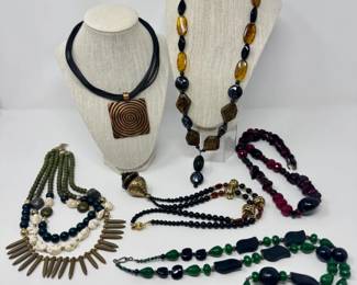 94 ChunkyStatementNecklacesTribalInspiredStoneMixedBeadsStyle