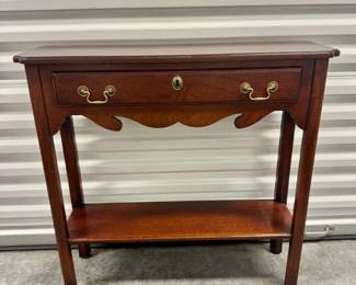 8 SALEMSQUAREMahoganyTraditionalCountryStyleAccentWallTable