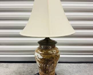73 HandPaintedAsianStylePorcelainLampw3LightSettings