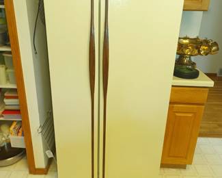 GE side by side fridge/freezer