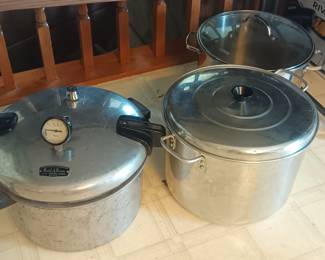 32 quart Pressure cooker and canning kettles